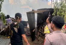 Polsek Bunaken Bergerak Cepat Amankan TKP Kebakaran Rumah di Bailang
