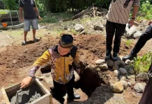 Prosesi Peletakan Batu Pertama Pembangunan RKB MIS Assa'adah Tahap II