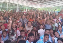 Warga Miangas  Antusias  Sambut Kedatangan Presiden Prabowo