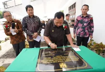 Bupati Minahasa Resmikan Kantor Desa dan Gedung Serba Guna Tolok Satu