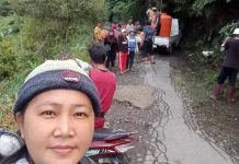 Tidak Ada Perhatian Pemerintah, Masyarakat Tondei Raya Inisiatif Perbaiki Jalan