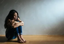 Perbedaan Gejala Depresi Terlihat dari Usia dan Gender