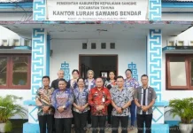 Perkuat Akses Layanan Hukum, Kakanwil Kemenkum Sulut Tinjau Posbankum di Sangihe