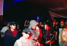 Earthwave Menari di tengah Hutan