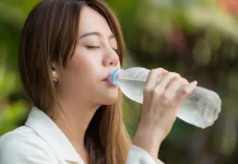 Dampak Terlalu Banyak Minum Air Putih Bagi Kesehatan Tubuh