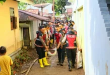 Ratusan Personel Polri Bantu Pulihkan Kondisi Pasca Banjir Bandang di Bolaang