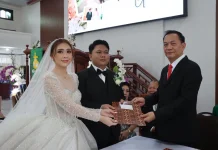 Wali Kota Tomohon Jadi Saksi Pemberkatan Nikah Teofani dan Givenly