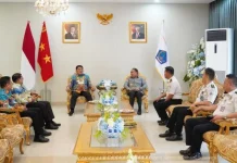 Audiensi dengan Gubernur Sulut, Kakanwil Kemenkum Sulut Bahas Isu Strategis