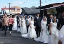 Senduk-Karundeng Hadiri Pernikahan Massal di Pangolombian