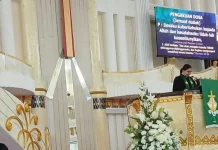 Ibadah Minggu GMIM Sario Kotabaru Tekankan Penyembahan dalam Roh dan Kebenaran