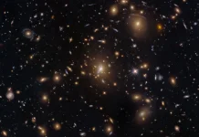 NASA Rekam Potret Langka 'Sarang Lebah' Raksasa di Luar Angkasa