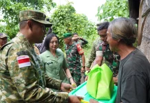 Danrem 131/Santiago Pimpin Anjangsana dan Penyerahan Tali Asih