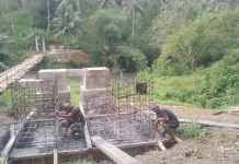 Pembangunan Jembatan Perintis Garuda di Ranoyapo Terus Berjalan Meski Hujan