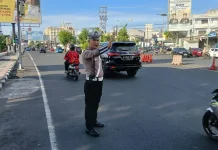 Pos Cakalang Sore Polsek Malalayang Sukses Urai Kepadatan Lalu Lintas