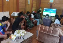 Nobar Piala Dunia, Koramil Modoinding Bangun Kedekatan dengan Masyarakat