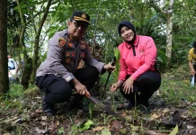 HUT Bhayangkara ke-80, Polres Tomohon Gelorakan Gerakan Go Green di Gunung Mahawu
