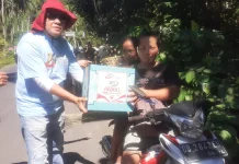 Jurnalis Polda Sulut Bersama Insan Pers Gelar Bakti Sosial untuk Warga Pedesaan