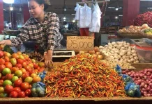 Harga Bahan Pokok Naik, Penjualan Pedagang di Manado Menurun