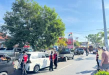 Urai Kepadatan Kendaraan, Tim Pantera Polres Kotamobagu Patroli di Area SPBU