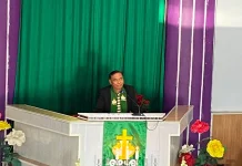 Ibadah Minggu Bentuk II GMIM Petra Poopoh Tekankan Kemuliaan Berasal Dari Tuhan