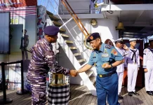 Dankodaeral VIII Kunjungan Kerja ke KRI Bima Suci-945