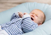 Bayi Sering Menangis Belum Tentu Kolik, Ini Penjelasannya