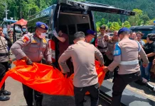 Ditpolairus Polda Sulut Evakuasi ABK Meninggal di Perairan Manokwari
