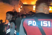 Respon Cepat 112/110, Polisi Evakuasi Warga di Pakowa
