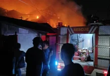 Kebakaran Hebat di Kompleks Asgab Wanea, Hanguskan 10 Rumah dan 82 Jiwa Terdampak