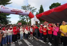 Bupati Minahasa Buka Semarak HUT Ke-81 RI, Ribuan Warga Ikuti Jalan Sehat