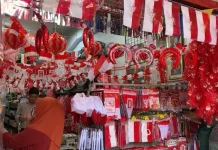 Pernak-pernik Merah Putih di Manado Mulai diburu jelang HUT RI ke- 81