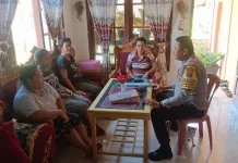Sambangi Warga, Bhabinkamtibmas Polresta Manado Edukasi Pencegahan Karhutla