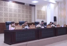 Caroll-Sendy Hadiri Paripurna Penandatanganan KUA-PPAS APBD Tomohon 2027