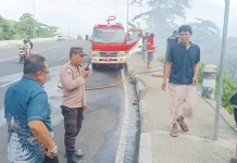 Polsek Bunaken dan Warga Padamkan Kebakaran Lahan di Molas