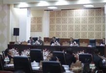 Hadiri Paripurna DPRD, Wali Kota Tomohon Simak Pidato Kenegaraan Presiden RI