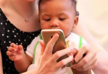 HP Bukan Pengganti Orang Tua Pendampingan Anak Tetap Utama