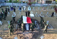 Dandim Minahasa Pimpin Pemakaman Militer Koptu Alfonso Mumu