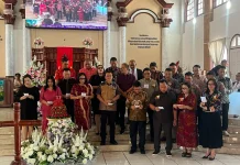 Bupati Robby Hadiri HUT ke-37 GMIM Riedel Wawalintouan