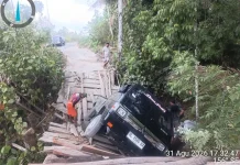 Jembatan Darurat Pengubung Desa Ihik - Birang Damau Memakan Korban
