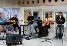 Hari Pelanggan Nasional, Penumpang di Bandara Sam Ratulangi Nikmati Live Music