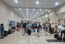 Gunung Krakatau Erupsi, Penerbangan Jakarta-Manado PP Ditutup Sementara