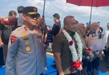Tiba di Manado, Kapolda Sulut Yudo Hermanto Disambut Maengket