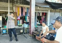 Aktif Sambangi Warga, Bhabinkamtibmas Polresta Manado Imbau Jaga Kamtibmas