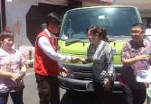 Program TJSL, PT SMI Salurkan Truk Sampah bagi Kota Tomohon