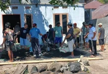 Jemaat dan Pelsus GMIM Petra Poopoh Gelar Kerja Bakti