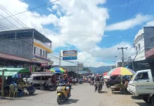 Satpol PP Minahasa Tertibkan Pedagang di Pasar Langowan dan Pasar Kawangkoan
