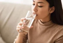 Mengenal Terapi Air Putih Beserta Risikonya