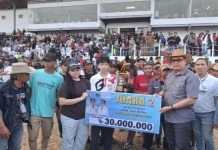 Kapolres Minahasa Serahkan Hadiah Juara Sulut Derby 2026