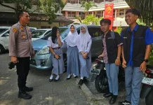 Polsek Tikala Imbau Siswa SMKN 3 Cegah Tawuran dan Knalpot Brong