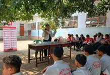 BSIL dan Alfamidi Ajarkan Siswa SMP Negeri 6 Satu Atap Likupang Timur Buat Ecobrick